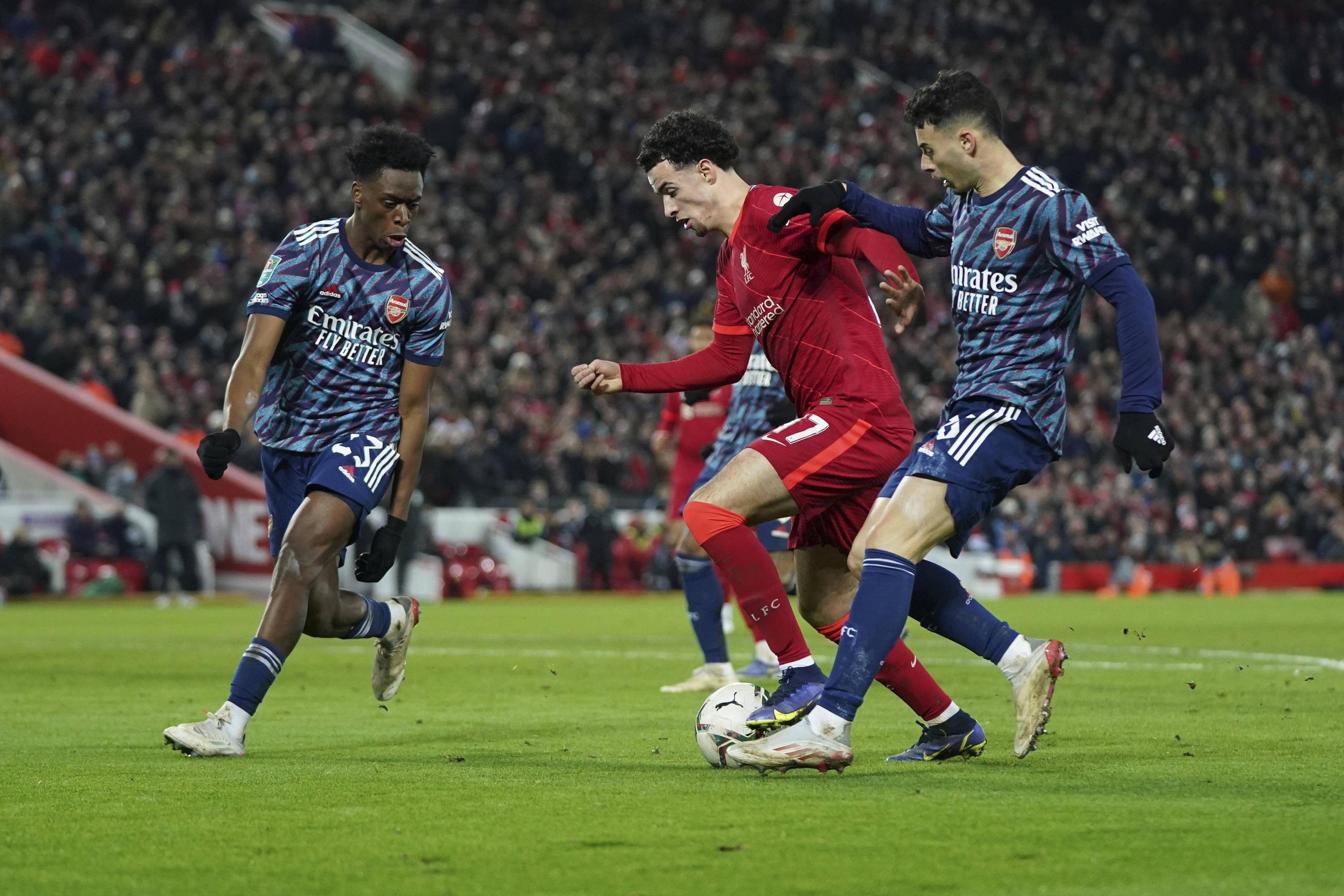 包含利物浦主场大胜伯恩利，取得八连胜的词条