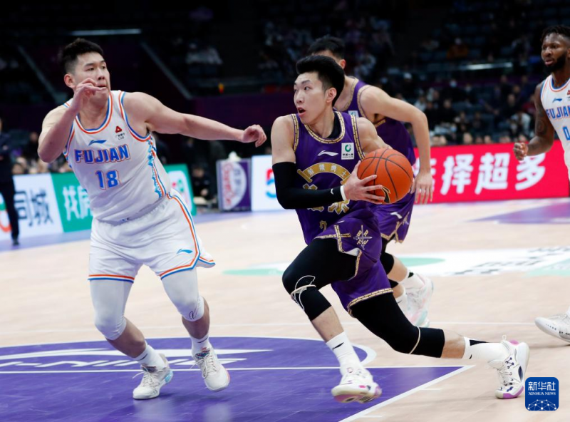 河南男篮客场险胜福建，积极备战下一轮