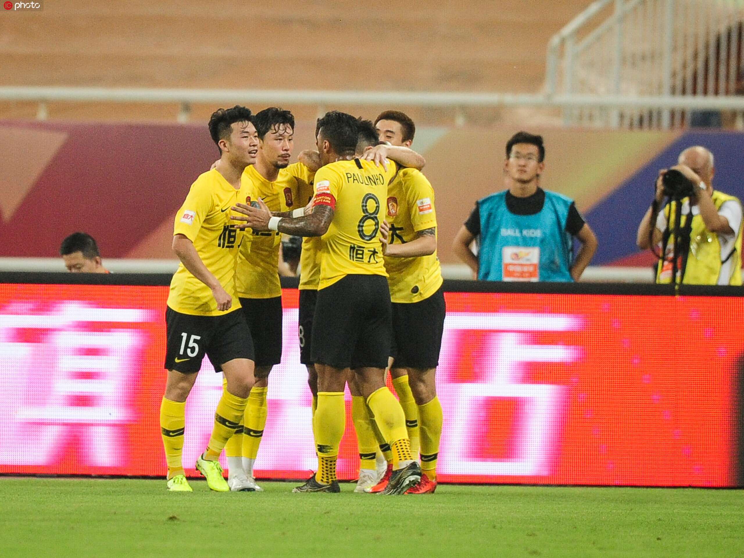 中场核心连场崭露头角,攻守兼顾表现稳健的简单介绍 中场核心连场崭露头角,攻守兼顾表现稳健的简单介绍