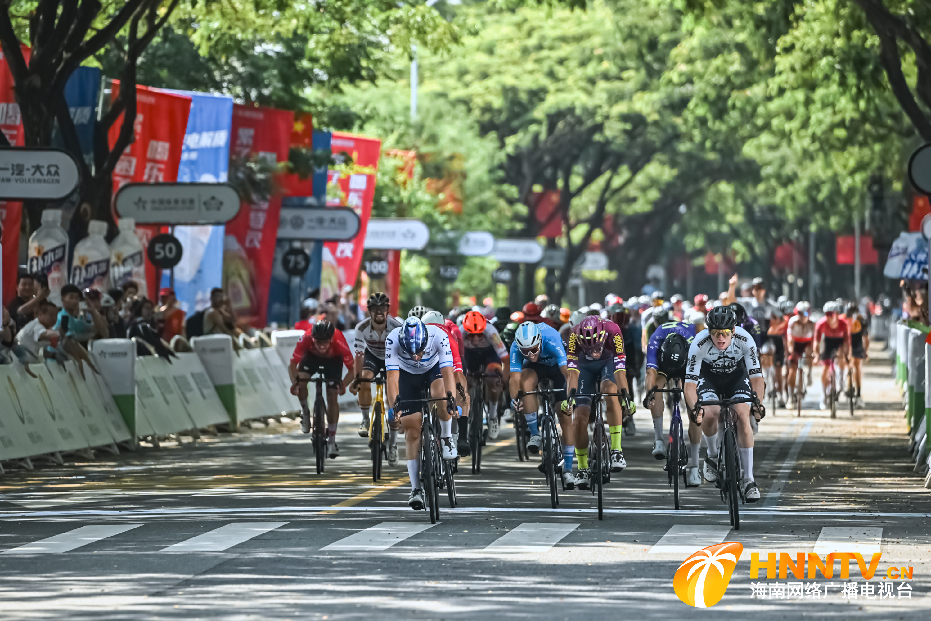 关于塞维利亚老将射门得手，助球队重回胜利轨道的信息