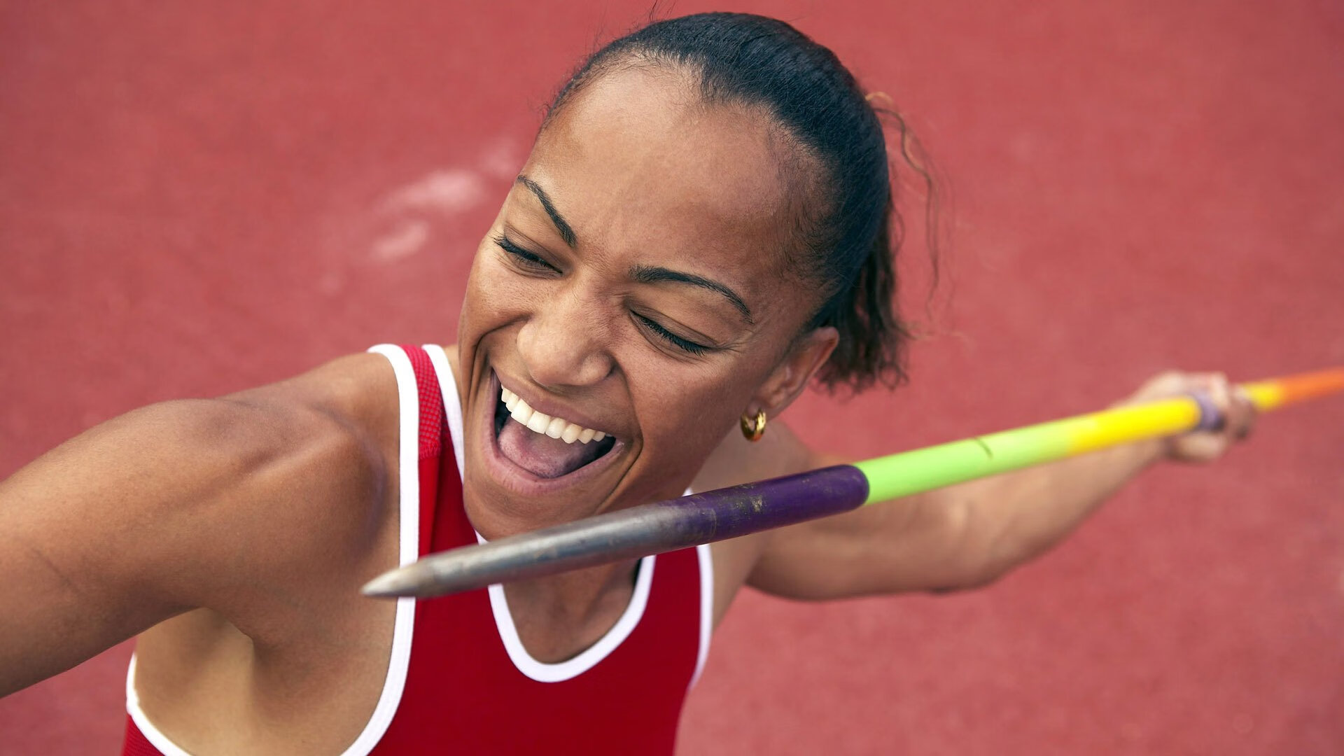 老鹰狂胜辽宁队,米切尔成为关键先生