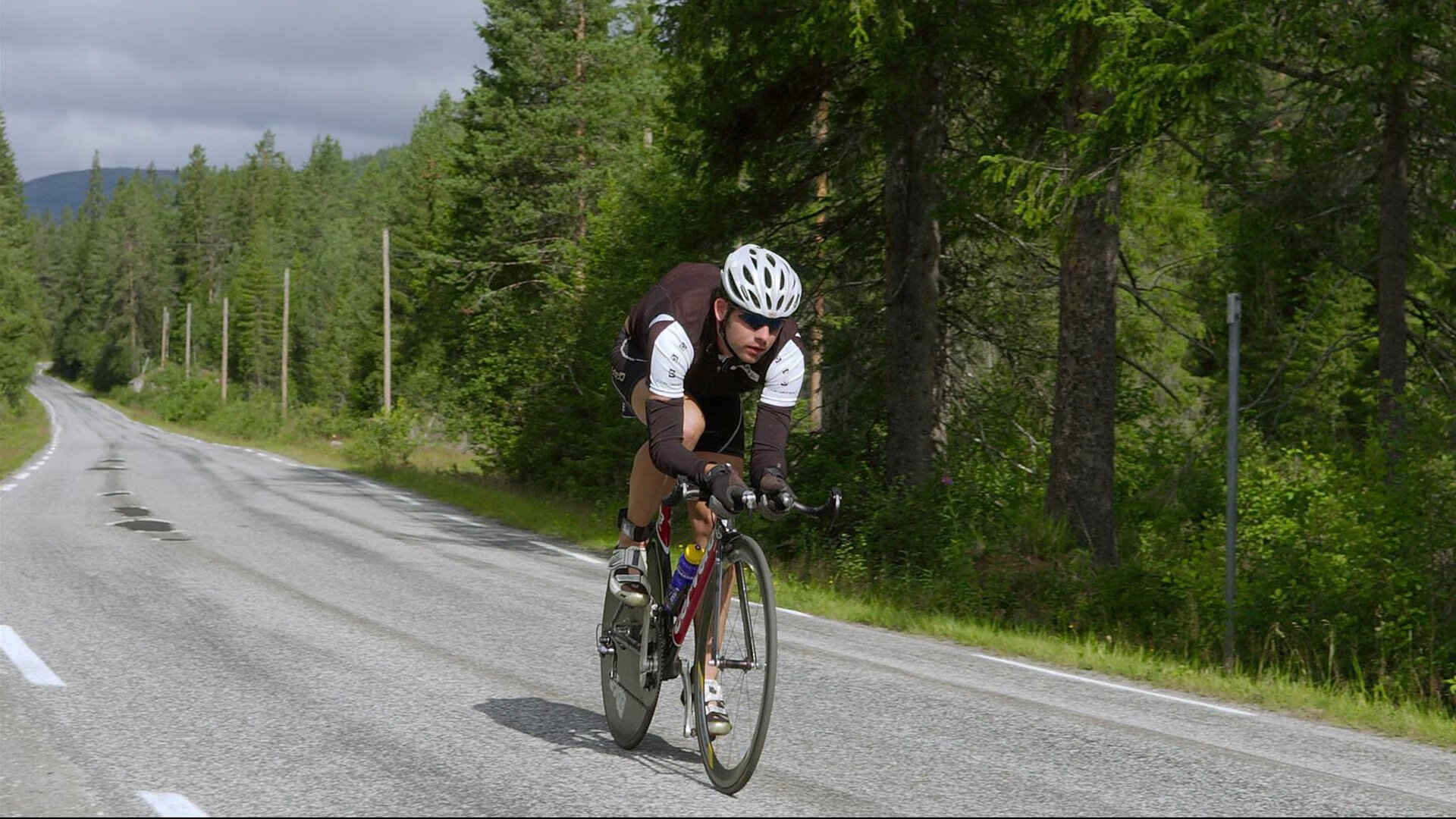蜂鸣终场，保罗的制胜艺术与黄蜂的硬骨头